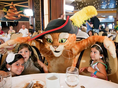 GIAO LƯU NHÂN VẬT HOẠT HÌNH